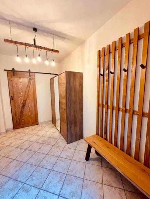 מונז'ובט Relax Home,Nel Cuore Della Valle D'Aosta מראה חיצוני תמונה